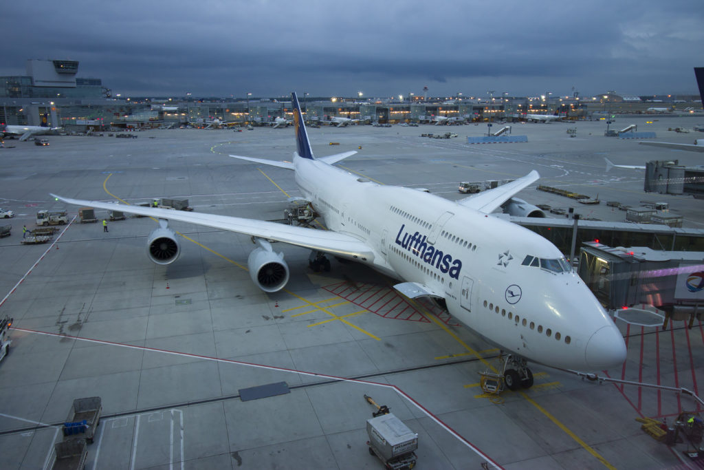 lufthansa 747-8 routes 2018